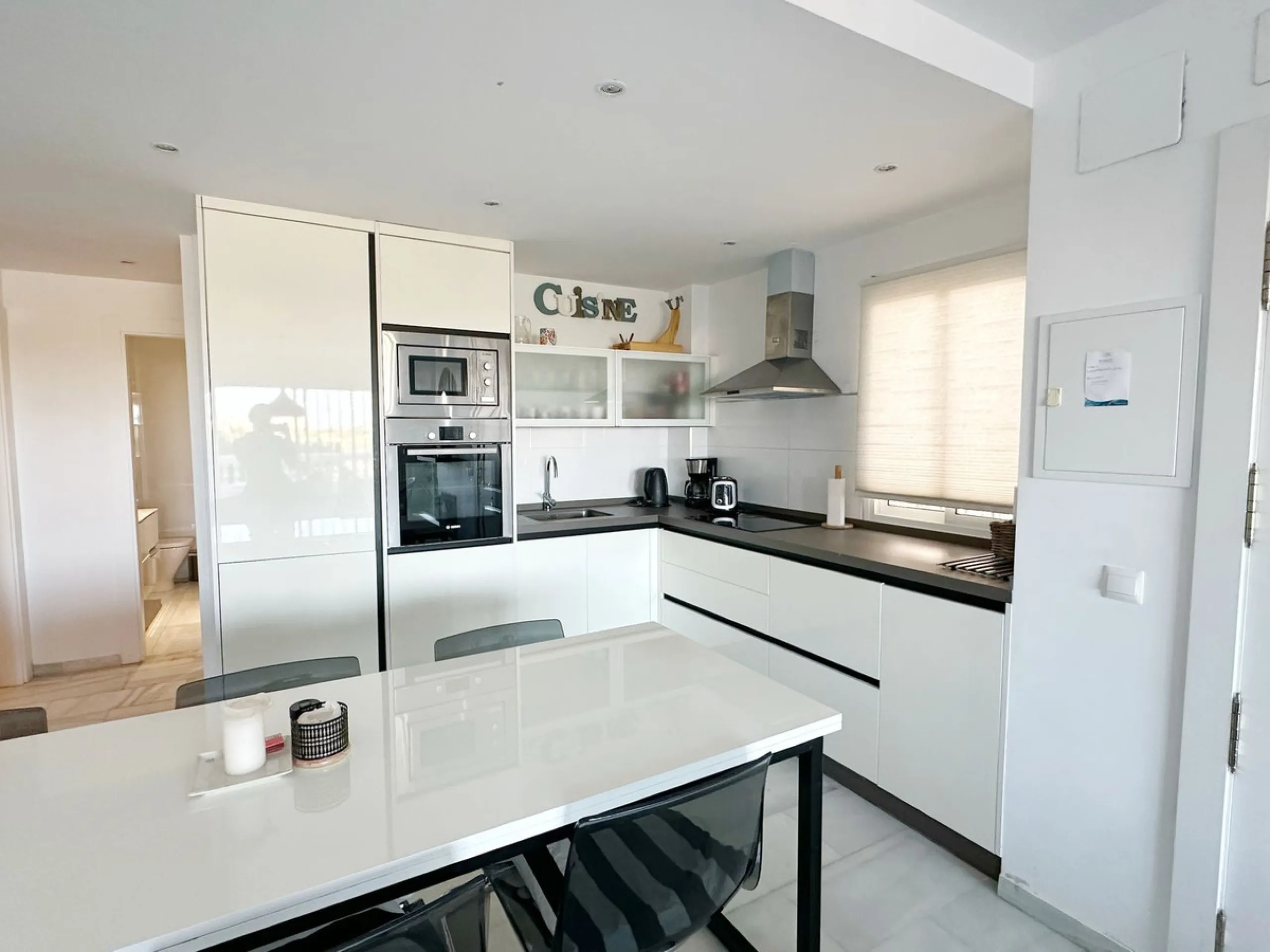 Ground Floor Apartment with Spacious Terrace, South-East Orientation, Mountain Views & Partial Sea View.