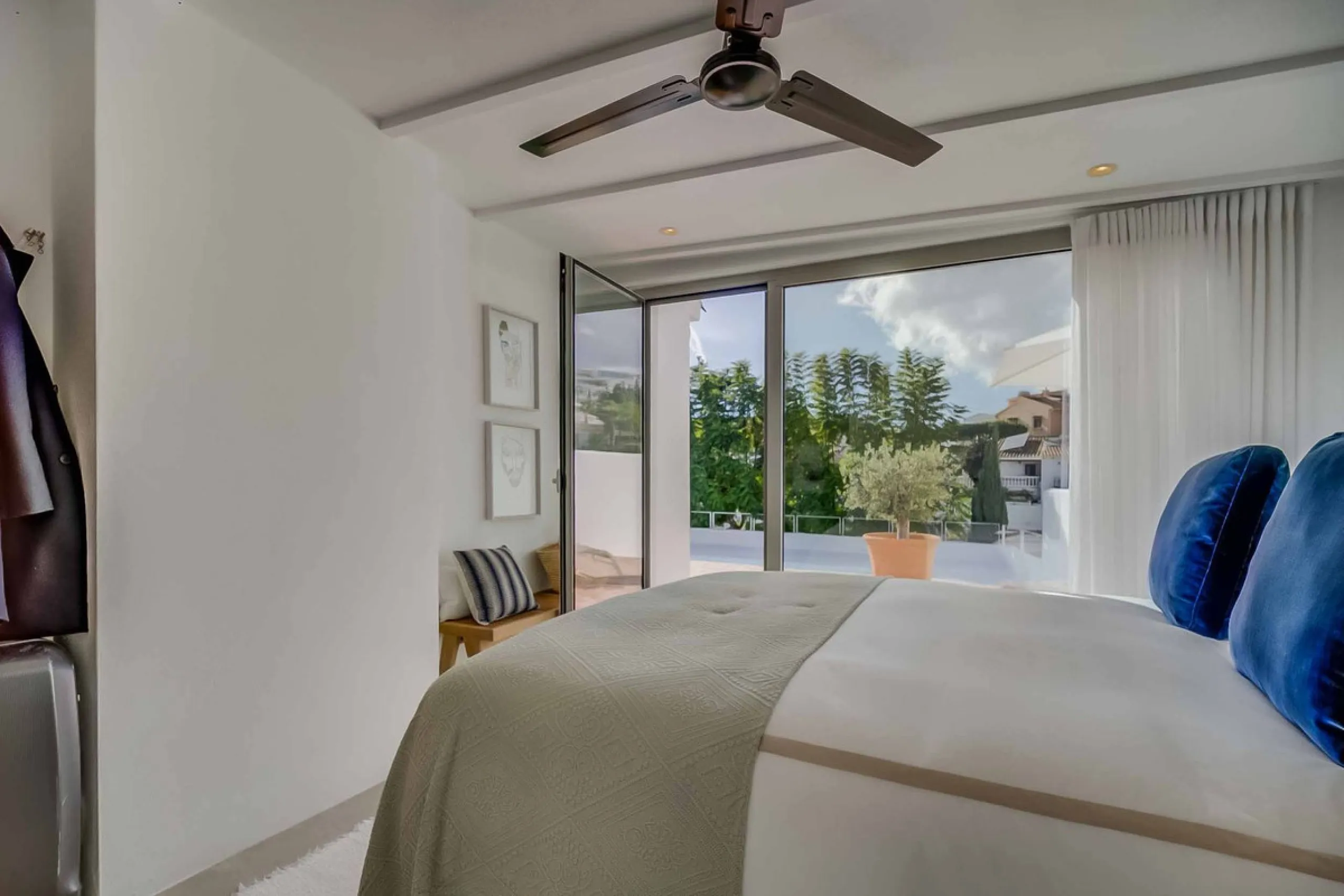 Mediterranean Luxury with Independent Andalusian Guest House – La Capellanía, Benalmádena