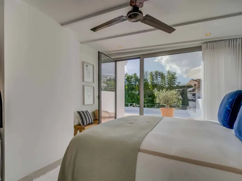 Mediterranean Luxury with Independent Andalusian Guest House – La Capellanía, Benalmádena