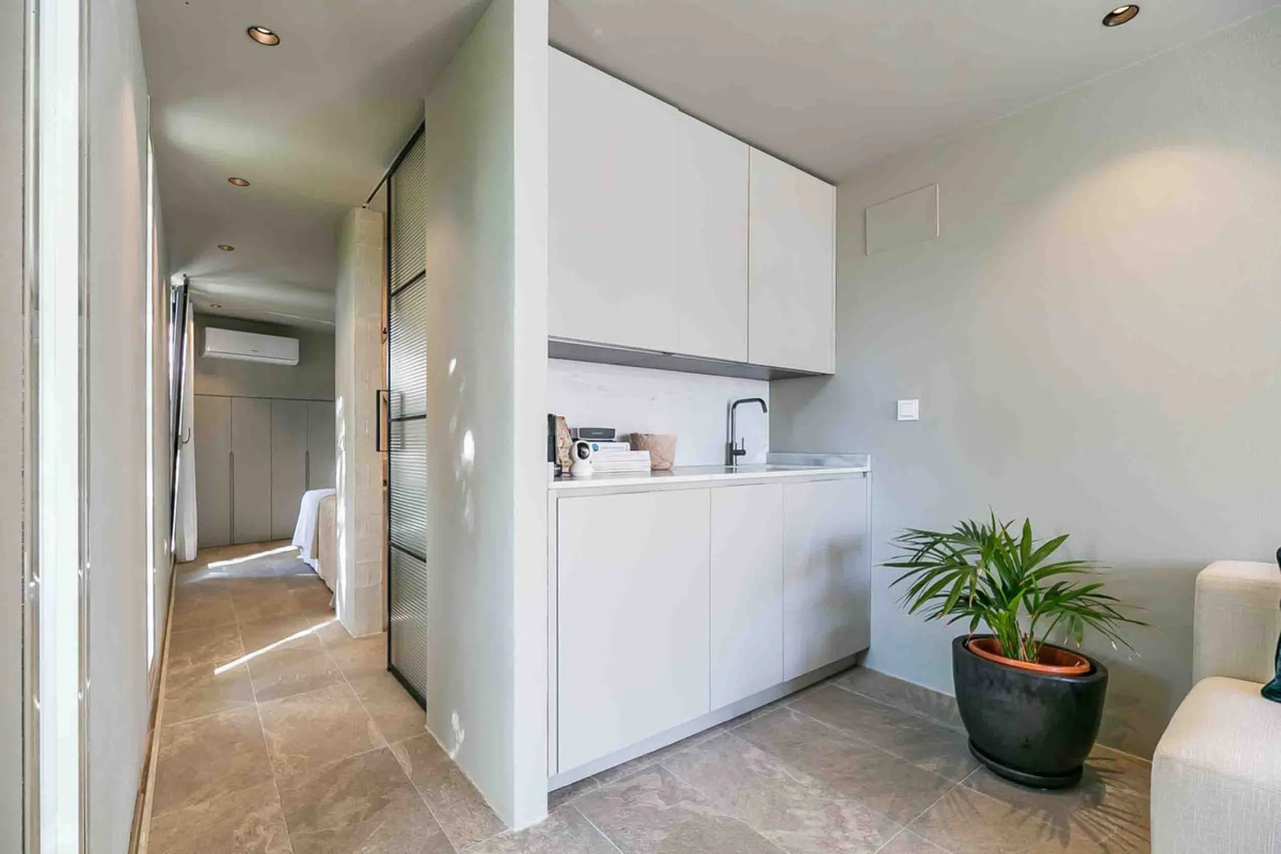 Mediterranean Luxury with Independent Andalusian Guest House – La Capellanía, Benalmádena