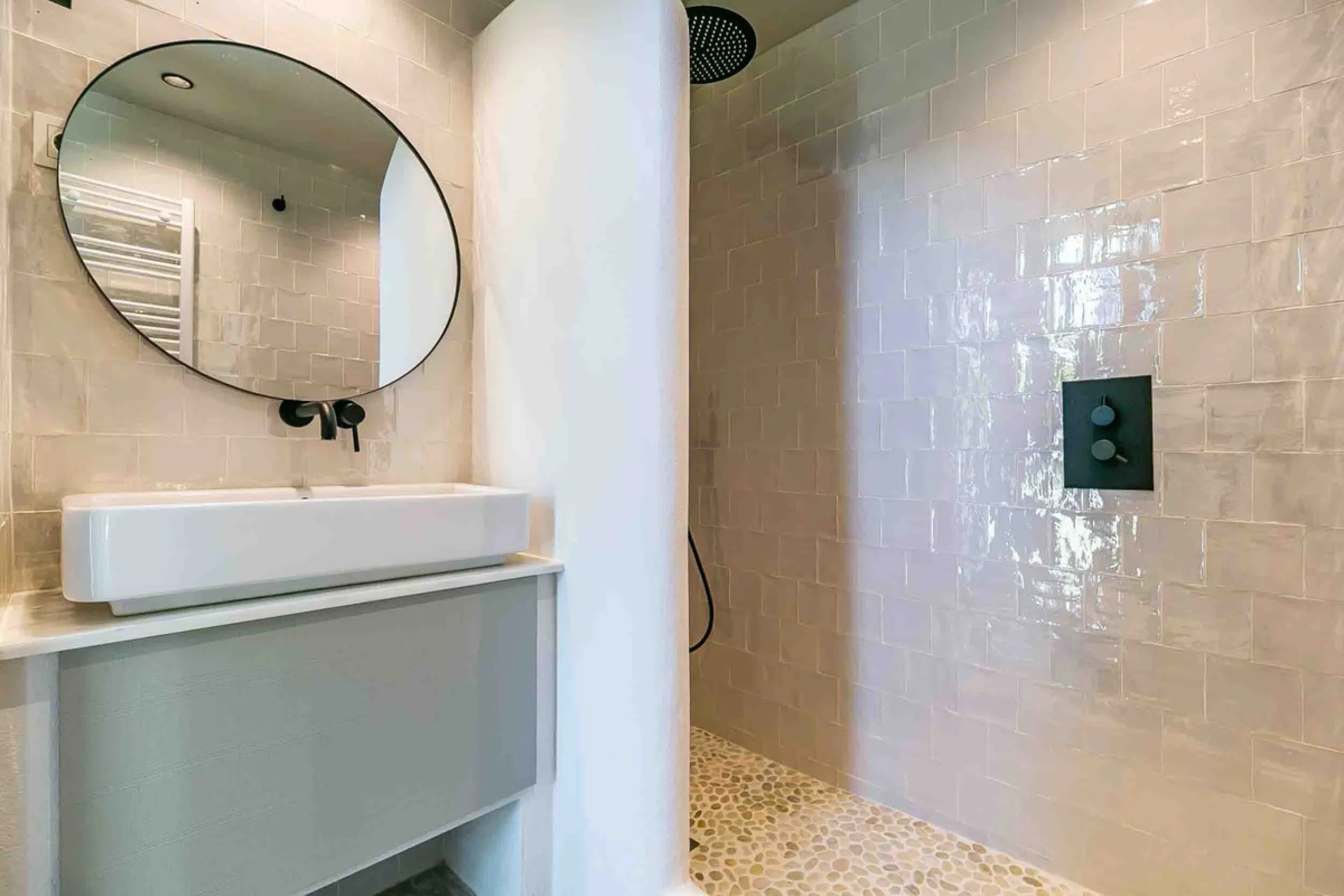 Mediterranean Luxury with Independent Andalusian Guest House – La Capellanía, Benalmádena