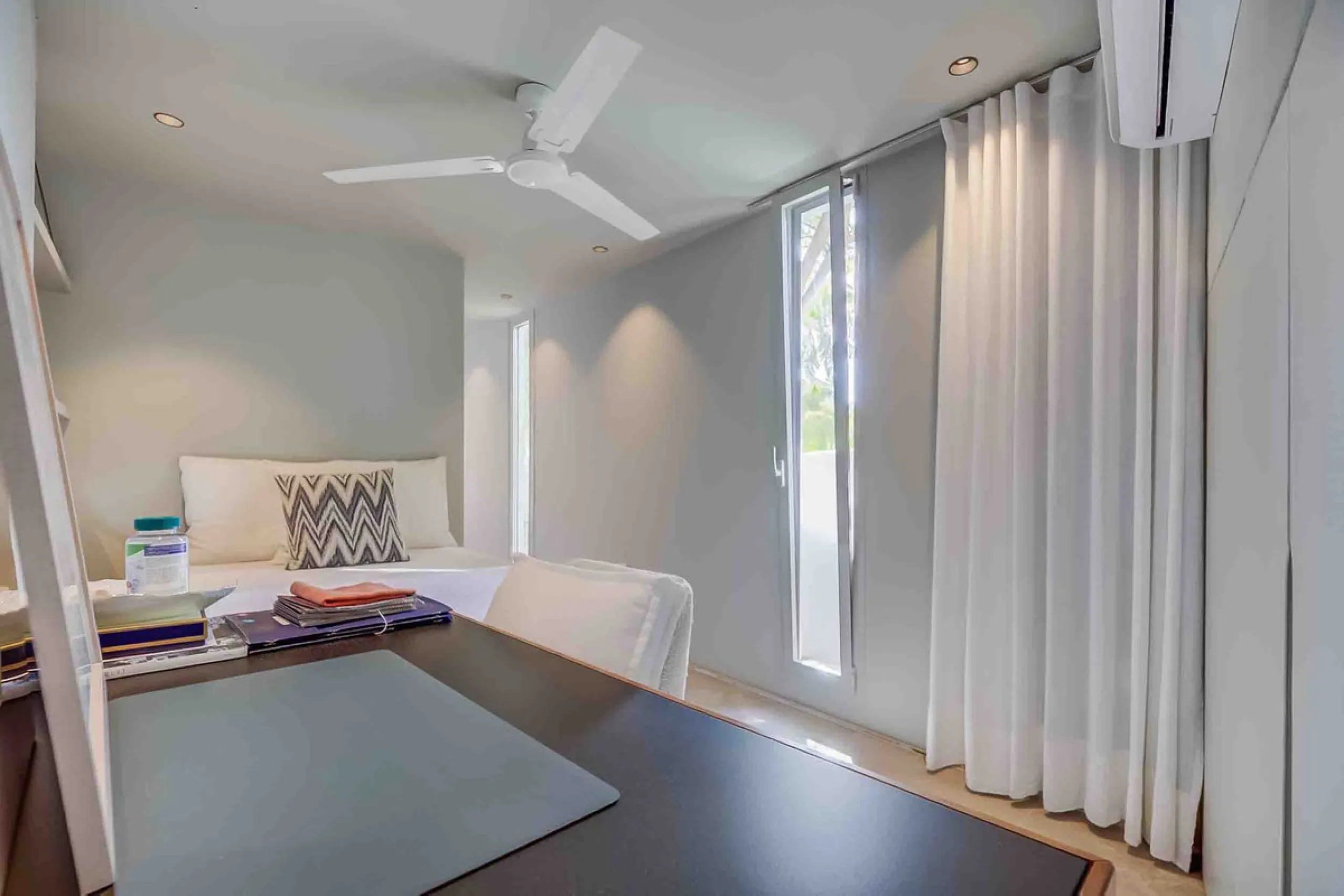 Mediterranean Luxury with Independent Andalusian Guest House – La Capellanía, Benalmádena