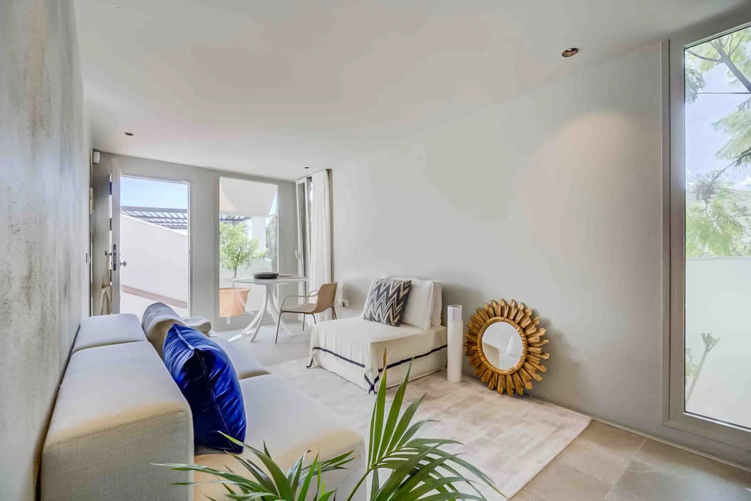 Mediterranean Luxury with Independent Andalusian Guest House – La Capellanía, Benalmádena