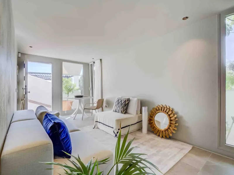 Mediterranean Luxury with Independent Andalusian Guest House – La Capellanía, Benalmádena