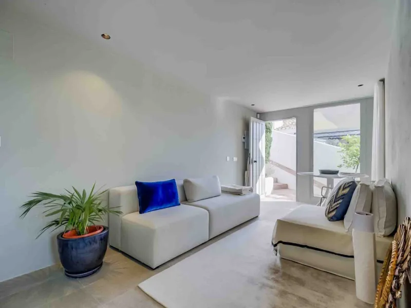 Mediterranean Luxury with Independent Andalusian Guest House – La Capellanía, Benalmádena