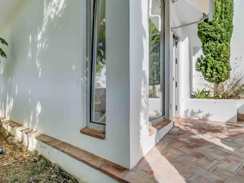 Mediterranean Luxury with Independent Andalusian Guest House – La Capellanía, Benalmádena