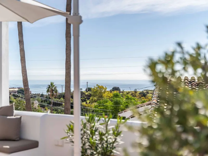 Mediterranean Luxury with Independent Andalusian Guest House – La Capellanía, Benalmádena