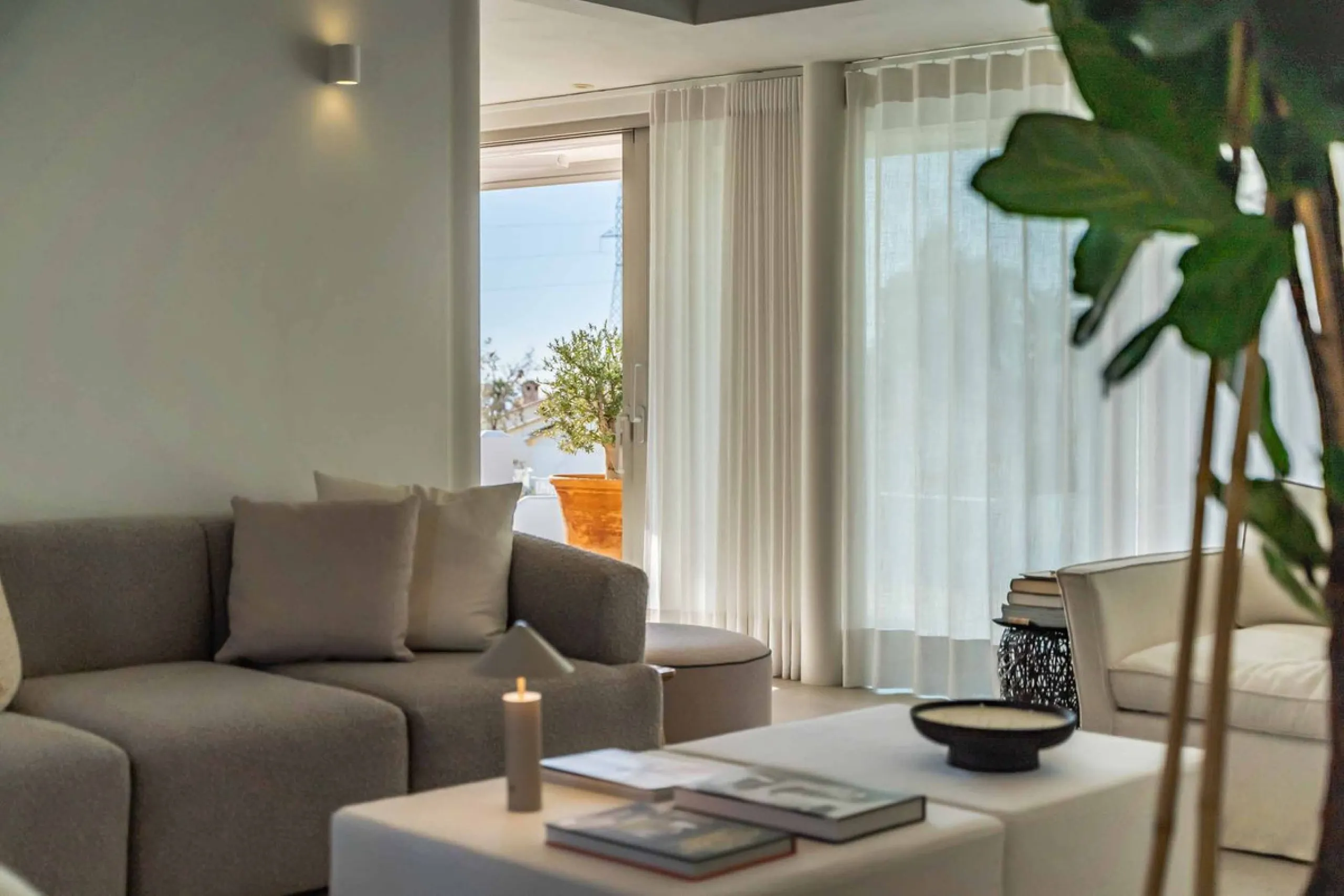 Mediterranean Luxury with Independent Andalusian Guest House – La Capellanía, Benalmádena