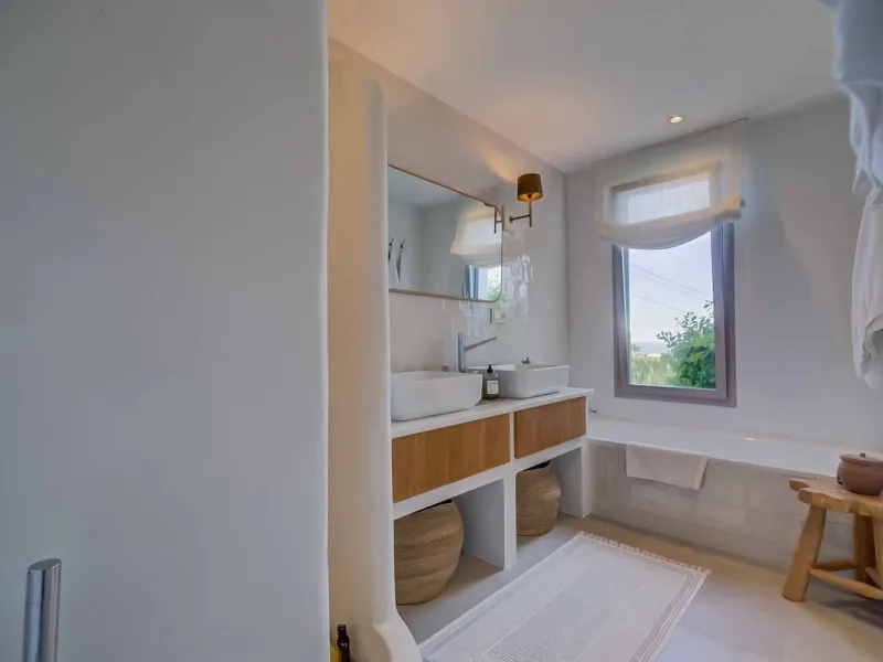Mediterranean Luxury with Independent Andalusian Guest House – La Capellanía, Benalmádena