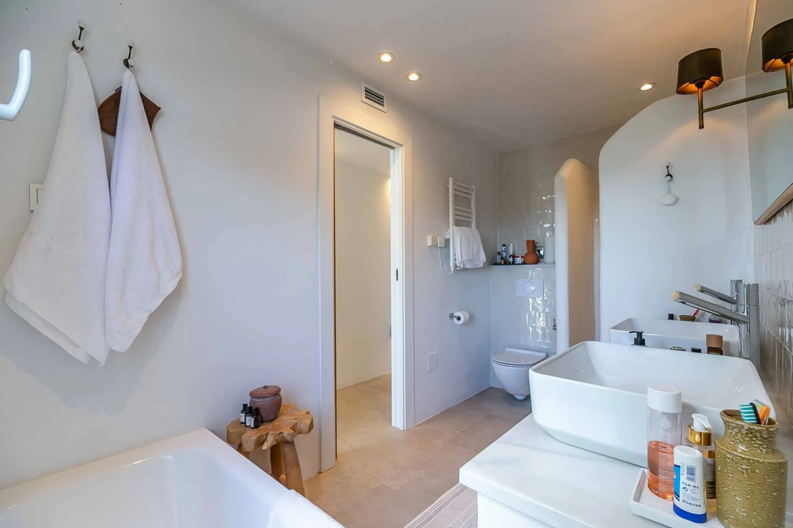 Mediterranean Luxury with Independent Andalusian Guest House – La Capellanía, Benalmádena
