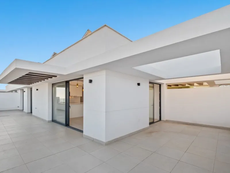 Apartment - Penthouse в продаже в Mijas, Málaga. В доме 2 спален и 2 ванных комнат. Площадь дома 79 м²