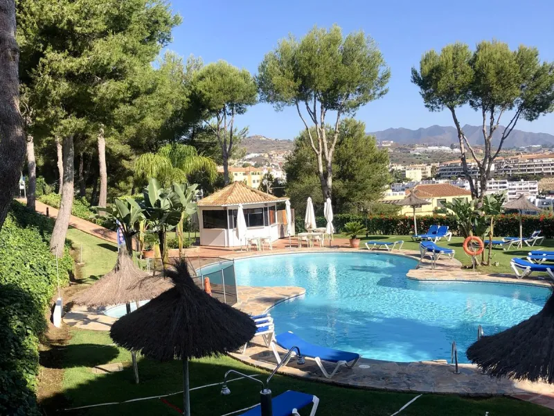 Beautiful ground floor apartment with its own garden and SEA VIEWS, an ideal place to enjoy holidays!