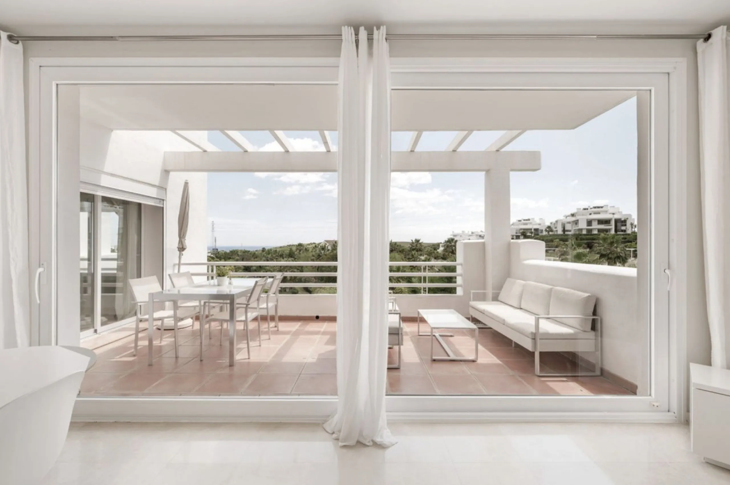 Located in the first phase of the gated Alcazaba Lagoon development, this bright and inviting first-floor apartment delivers an immediate sense of relaxation. The community enjoys a privileged setting just a short drive from Estepona centre, the beach, an