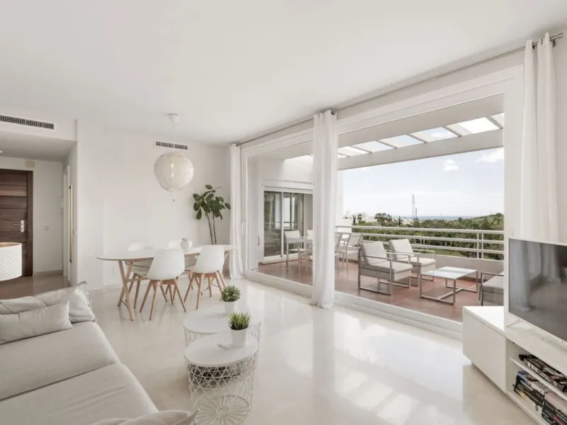 Located in the first phase of the gated Alcazaba Lagoon development, this bright and inviting first-floor apartment delivers an immediate sense of relaxation. The community enjoys a privileged setting just a short drive from Estepona centre, the beach, an