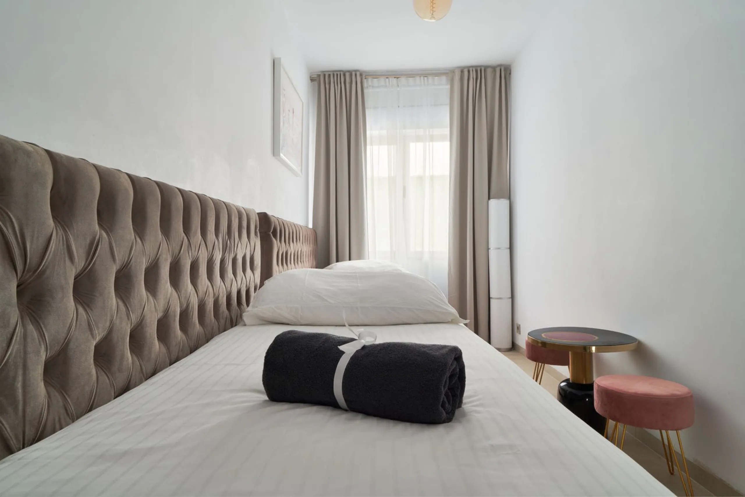 Apartment - Middle Floor Apartment в продаже в Marbella, Málaga. В доме 3 спален и 2 ванных комнат. Площадь дома 83 м²