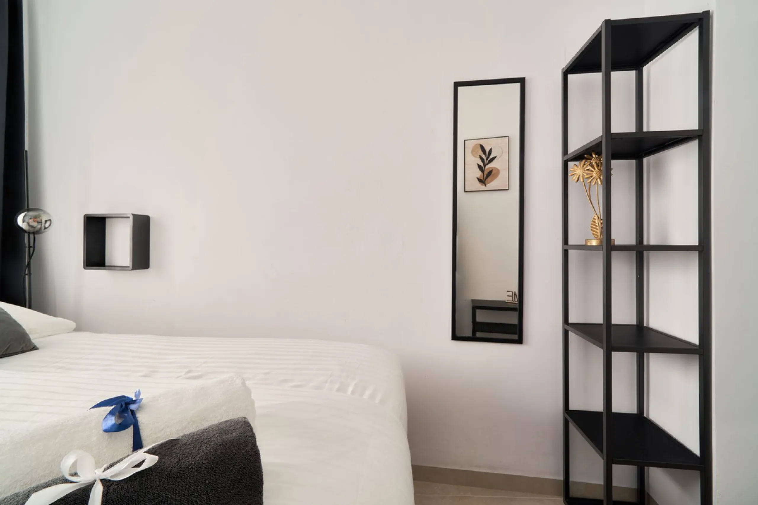 Apartment - Middle Floor Apartment в продаже в Marbella, Málaga. В доме 3 спален и 2 ванных комнат. Площадь дома 83 м²