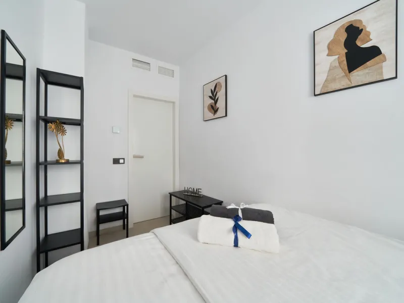 Apartment - Middle Floor Apartment в продаже в Marbella, Málaga. В доме 3 спален и 2 ванных комнат. Площадь дома 83 м²