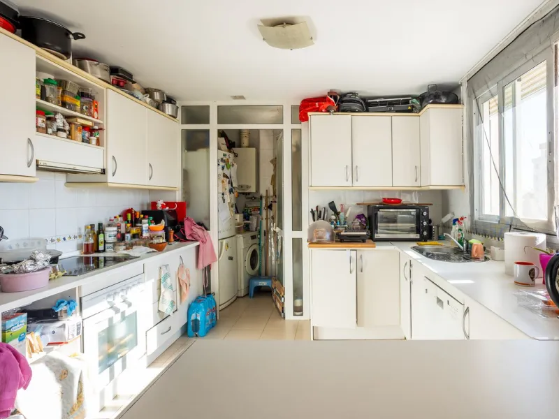 Apartment - Middle Floor Apartment в продаже в Estepona, Málaga. В доме 3 спален и 3 ванных комнат. Площадь дома 120 м²