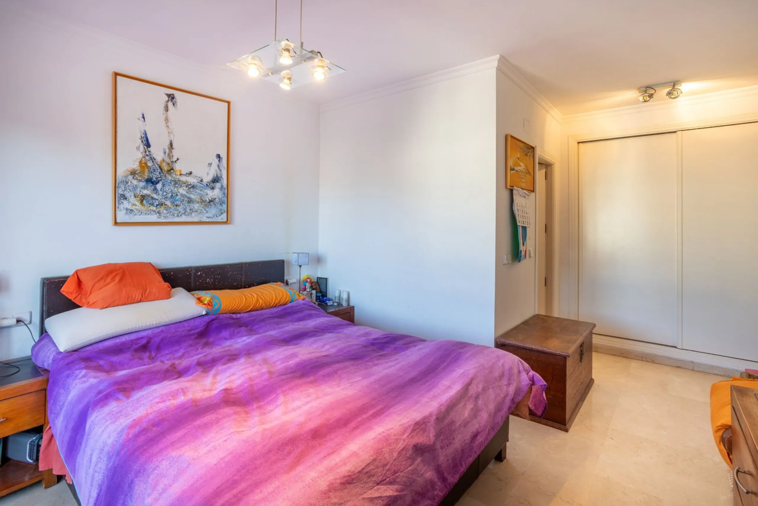 Apartment - Middle Floor Apartment в продаже в Estepona, Málaga. В доме 3 спален и 3 ванных комнат. Площадь дома 120 м²