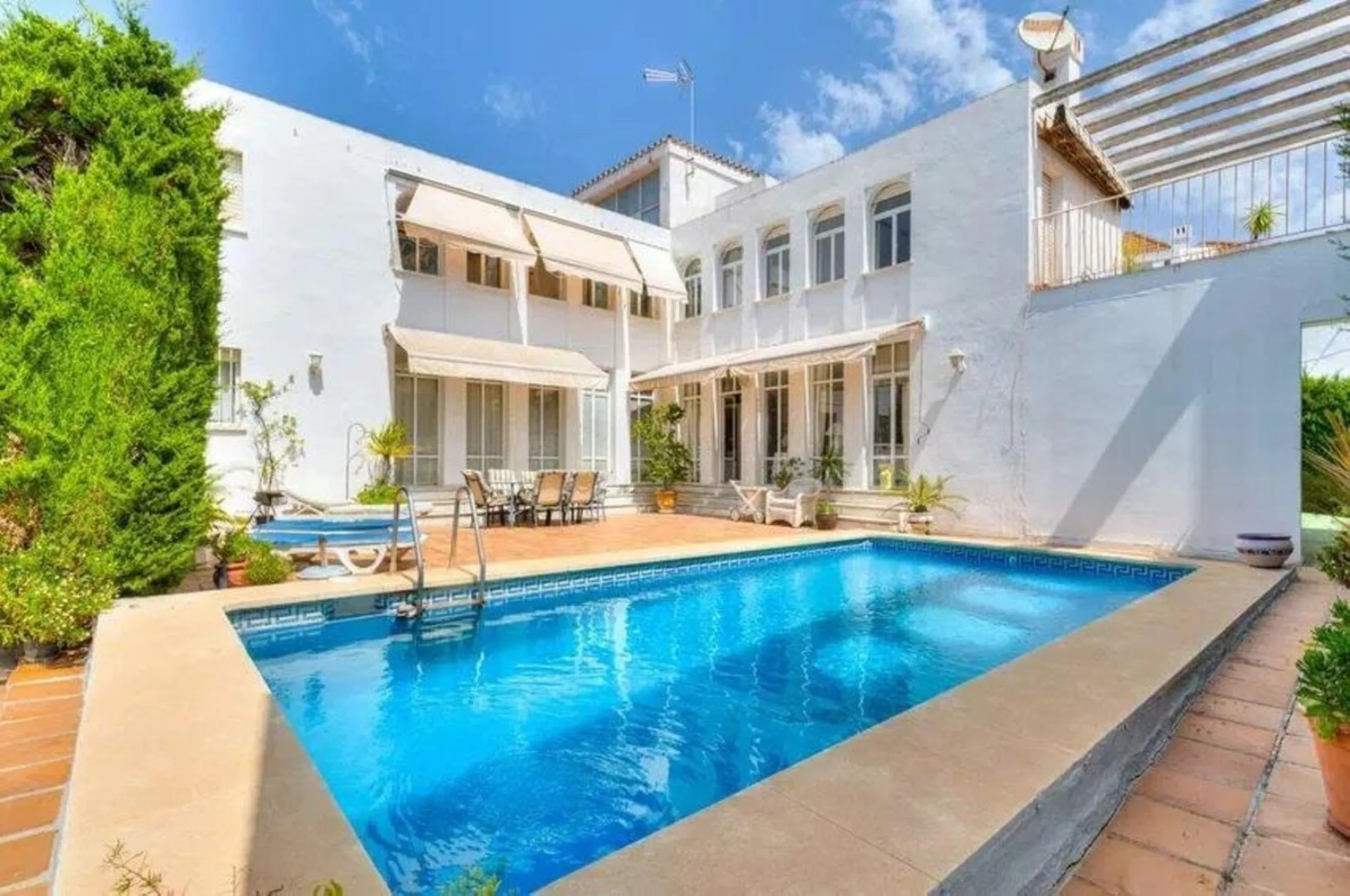 Villa in the heart of Las Brisas, Nueva Andalucía