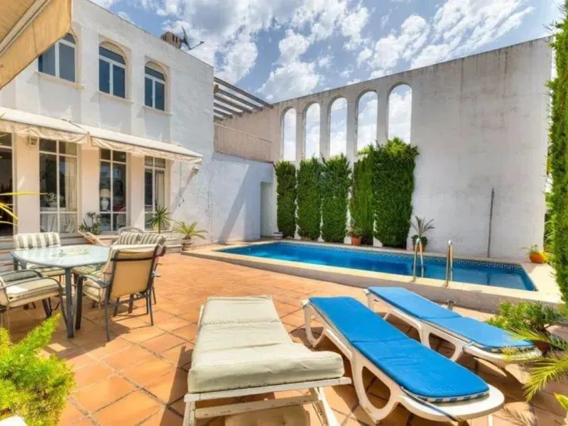 Villa in the heart of Las Brisas, Nueva Andalucía