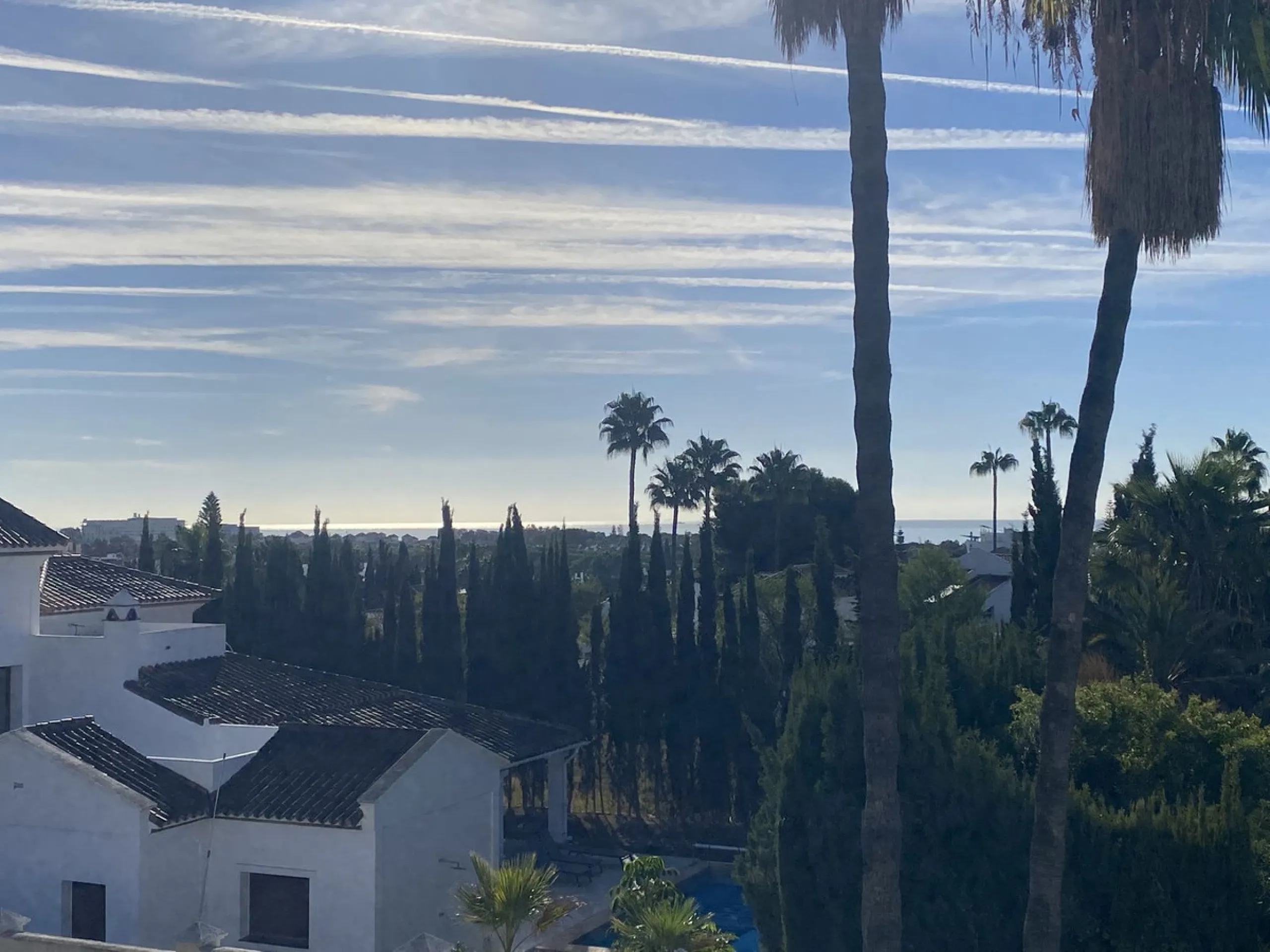Andalusian villa with panoramic sea views and large plot in El Paraíso, Estepona
