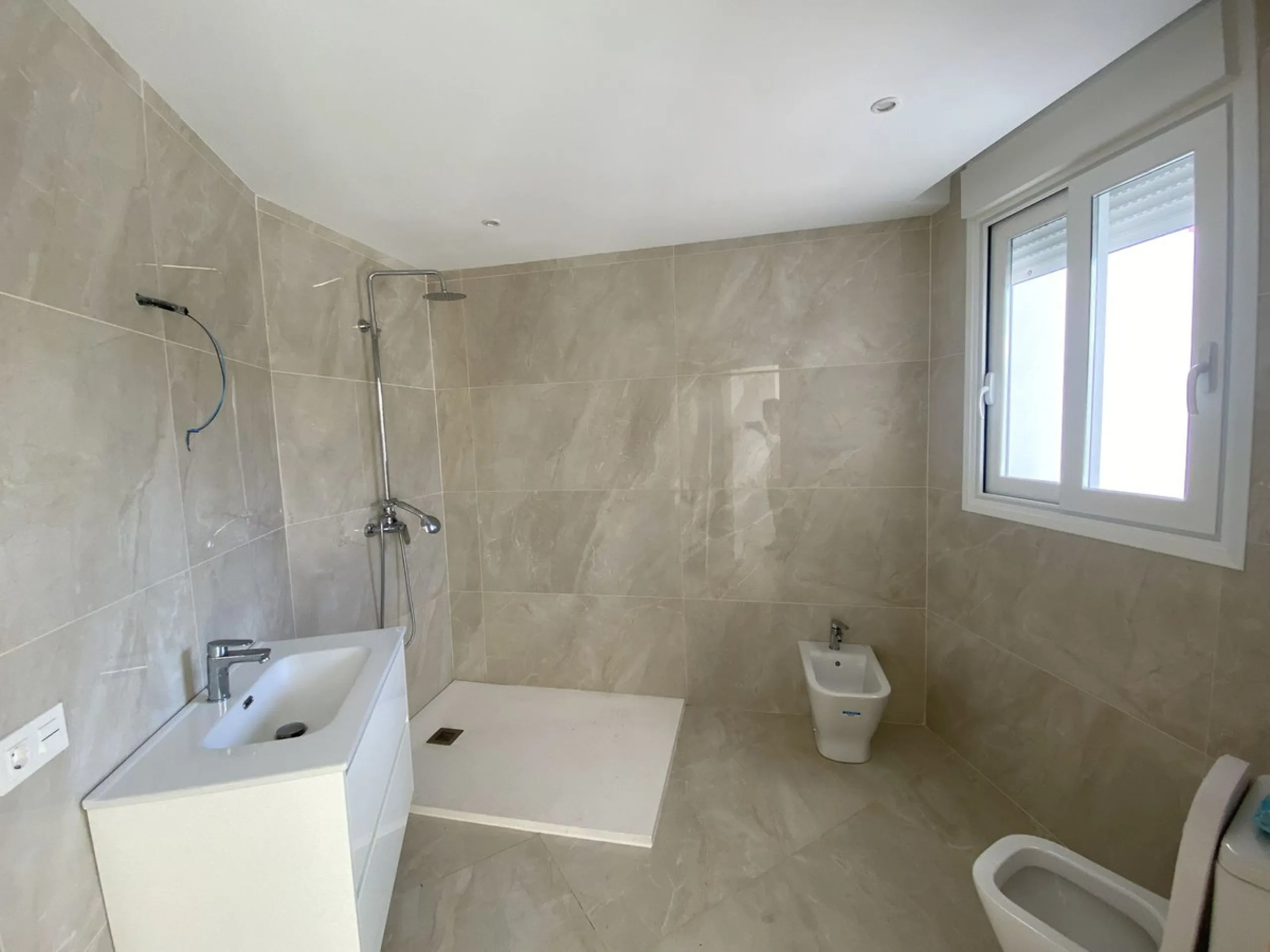 Andalusian villa with panoramic sea views and large plot in El Paraíso, Estepona