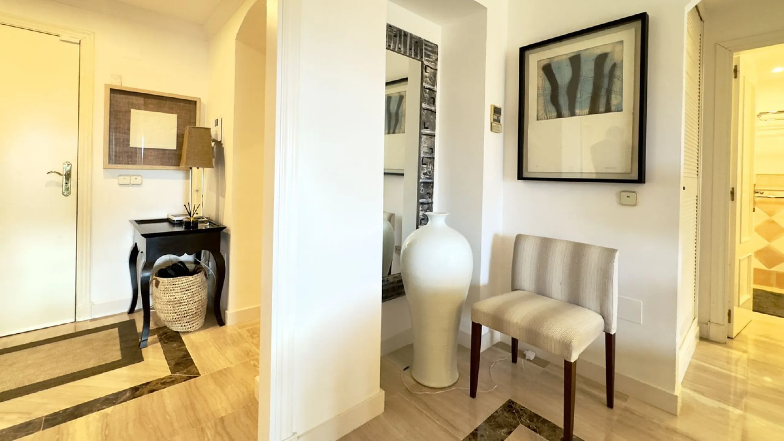 This beautiful and luxurious 2-bedroom, 2-bathroom timeless and elegant property is located in the privileged beachside area of Elviria, within the prestigious urbanization of Hacienda Playa.
