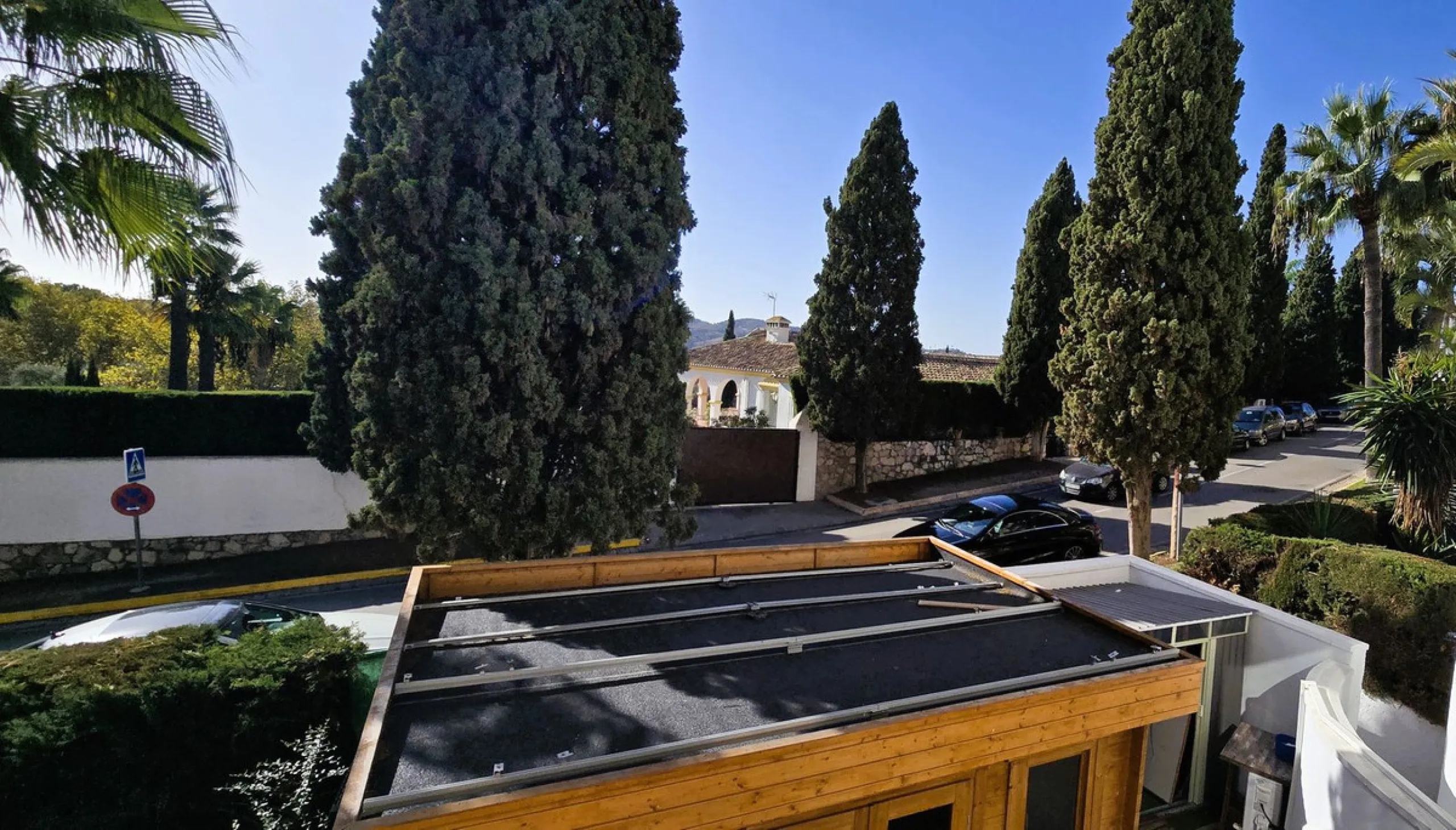 Charming, bright, and completely renovated apartment in Mijas Golf, a prestigious and exclusive area of ​​Mijas.