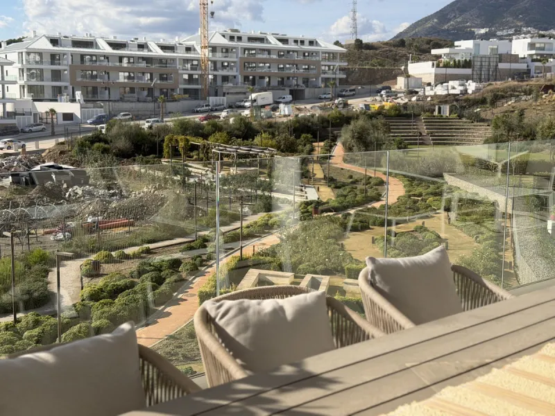 Apartment - Middle Floor Apartment в продаже в Fuengirola, Málaga. В доме 2 спален и 2 ванных комнат. Площадь дома 101 м²
