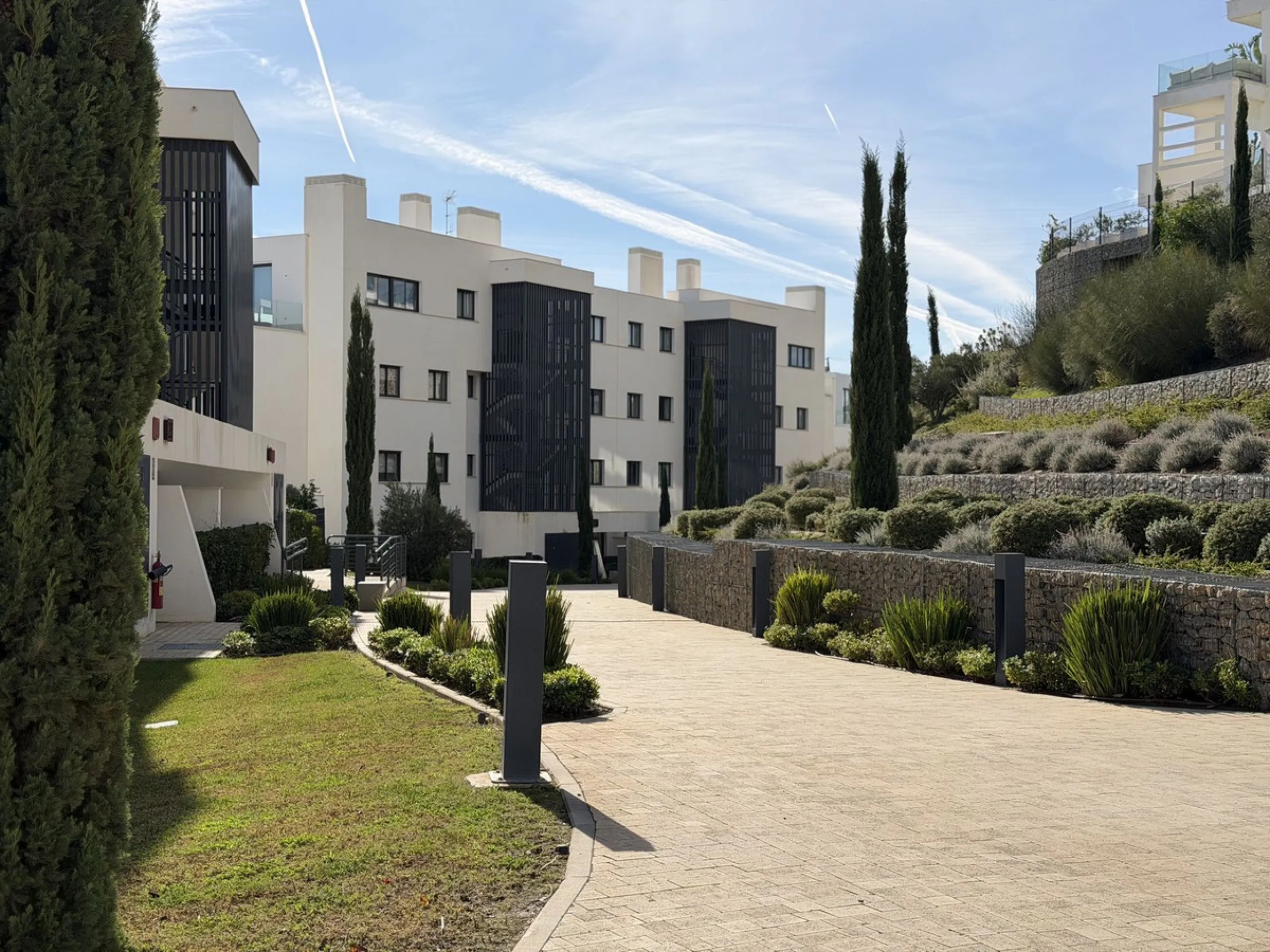 Apartment - Middle Floor Apartment в продаже в Fuengirola, Málaga. В доме 2 спален и 2 ванных комнат. Площадь дома 101 м²
