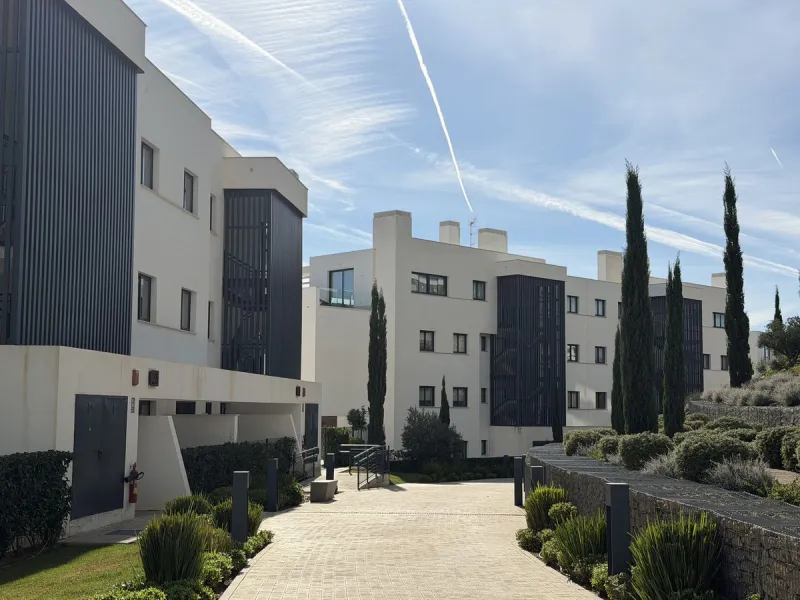 Apartment - Middle Floor Apartment в продаже в Fuengirola, Málaga. В доме 2 спален и 2 ванных комнат. Площадь дома 101 м²