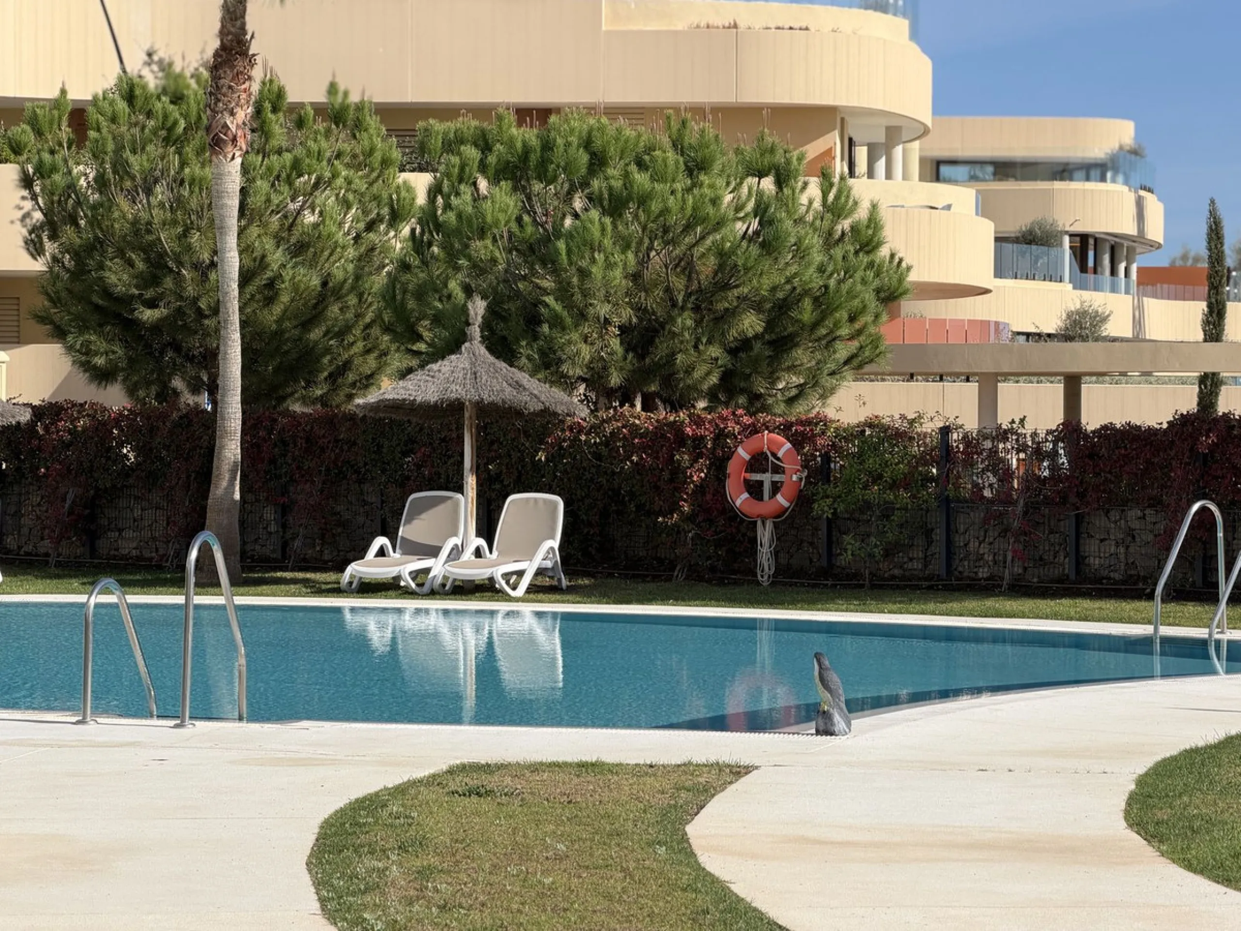 Apartment - Middle Floor Apartment в продаже в Fuengirola, Málaga. В доме 2 спален и 2 ванных комнат. Площадь дома 101 м²