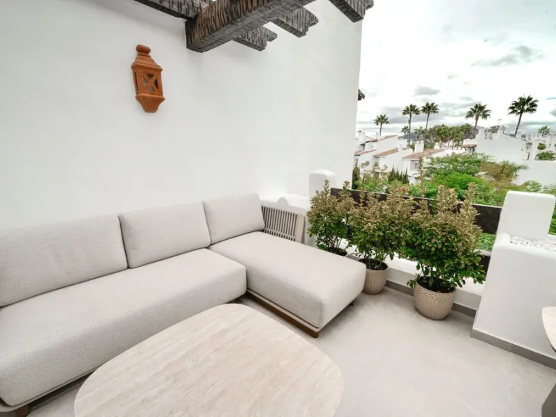 This modern two-bedroom apartment has been completely renovated this year — everything is brand new. The renovation was done in a contemporary style, using high-quality materials and a well-thought-out design. It was made for personal use, with great atte