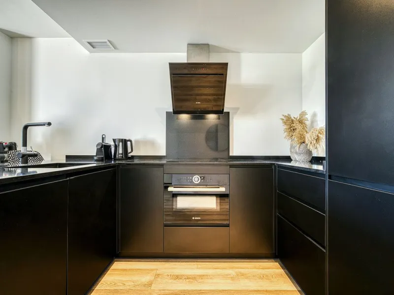 Luxury Ground-Floor  4 pers.  Loft / 1-bedroom Apartment with Panoramic Sea & Mountain Views –