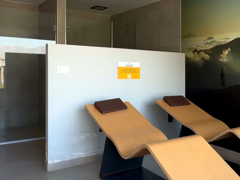 Luxury Ground-Floor  4 pers.  Loft / 1-bedroom Apartment with Panoramic Sea & Mountain Views –