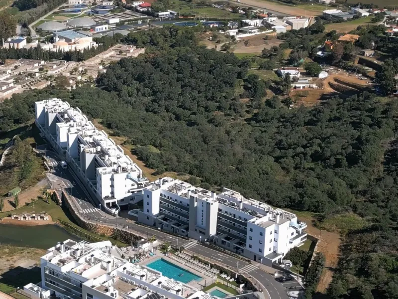 Luxury Ground-Floor  4 pers.  Loft / 1-bedroom Apartment with Panoramic Sea & Mountain Views –