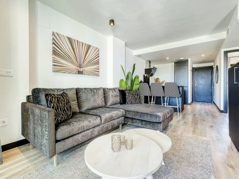 Luxury Ground-Floor  4 pers.  Loft / 1-bedroom Apartment with Panoramic Sea & Mountain Views –