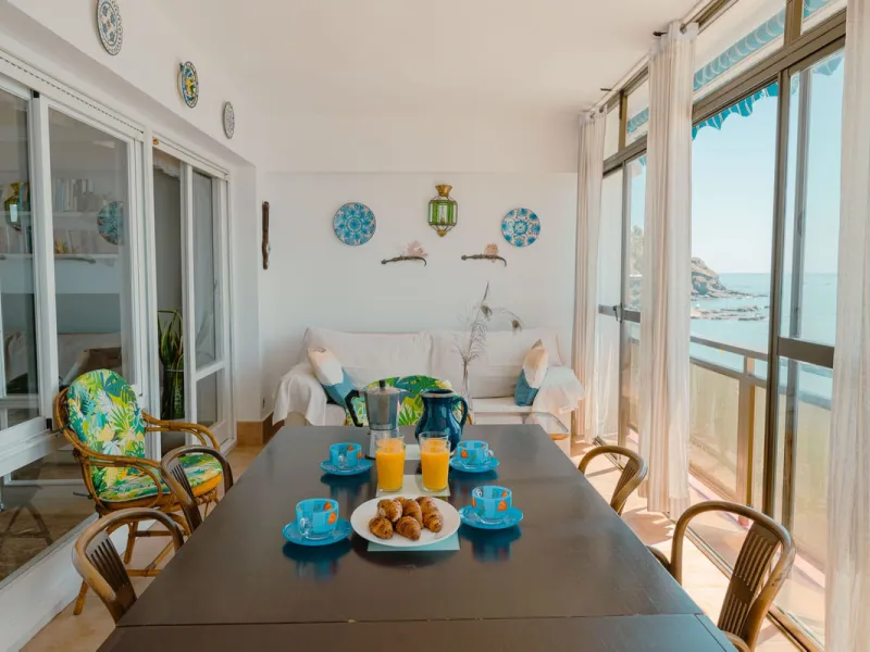 Apartment - Middle Floor Apartment в продаже в Benalmadena, Málaga. В доме 3 спален и 2 ванных комнат. Площадь дома 136 м²