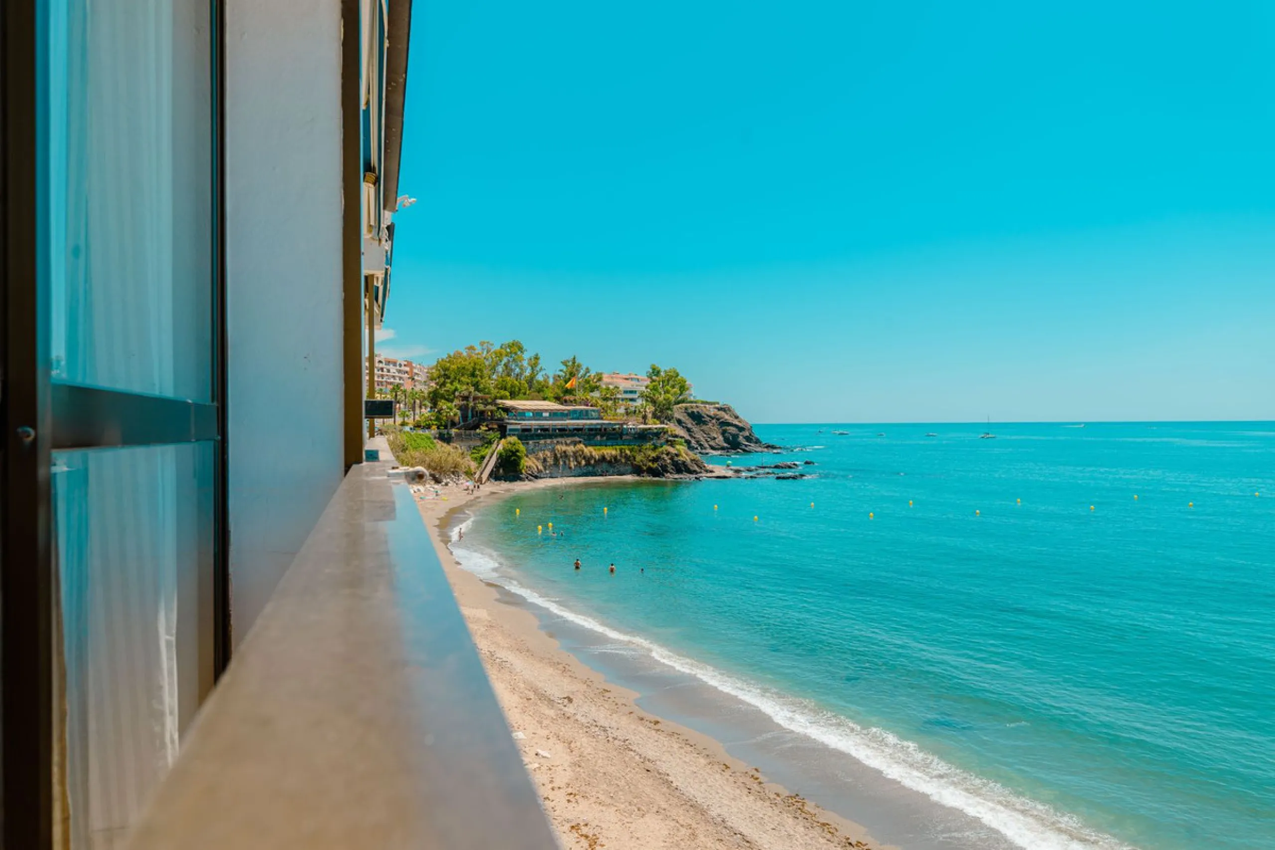 Apartment - Middle Floor Apartment в продаже в Benalmadena, Málaga. В доме 3 спален и 2 ванных комнат. Площадь дома 136 м²