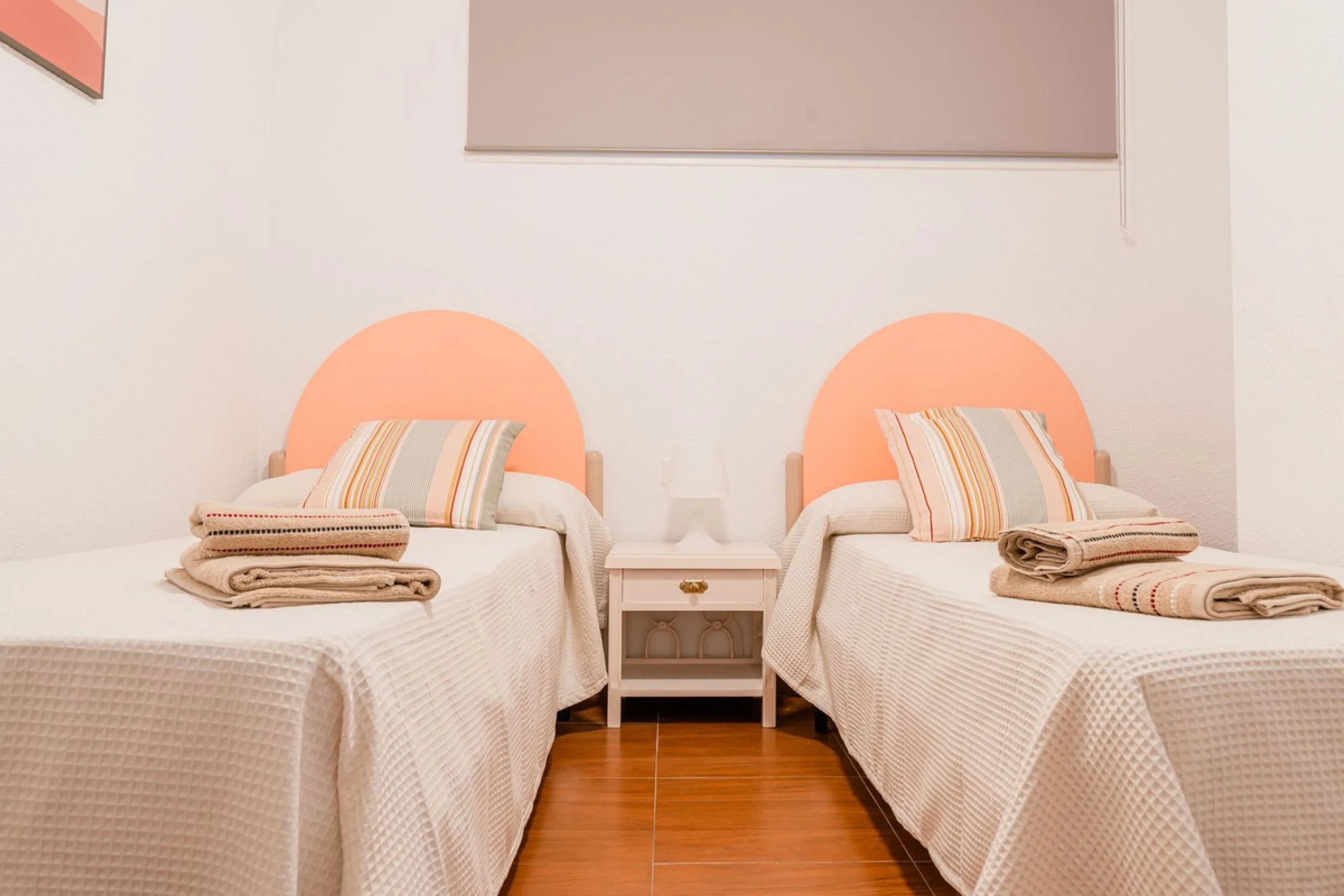 Apartment - Middle Floor Apartment в продаже в Benalmadena, Málaga. В доме 3 спален и 2 ванных комнат. Площадь дома 136 м²