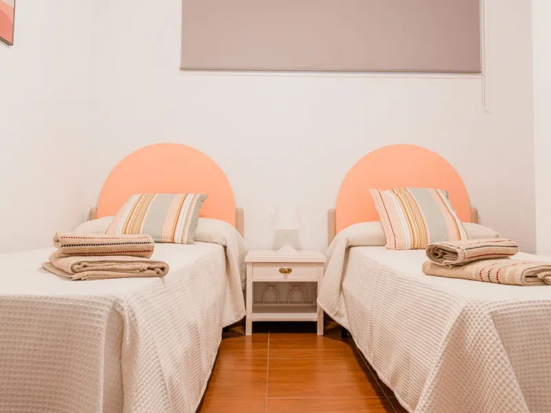 Apartment - Middle Floor Apartment в продаже в Benalmadena, Málaga. В доме 3 спален и 2 ванных комнат. Площадь дома 136 м²