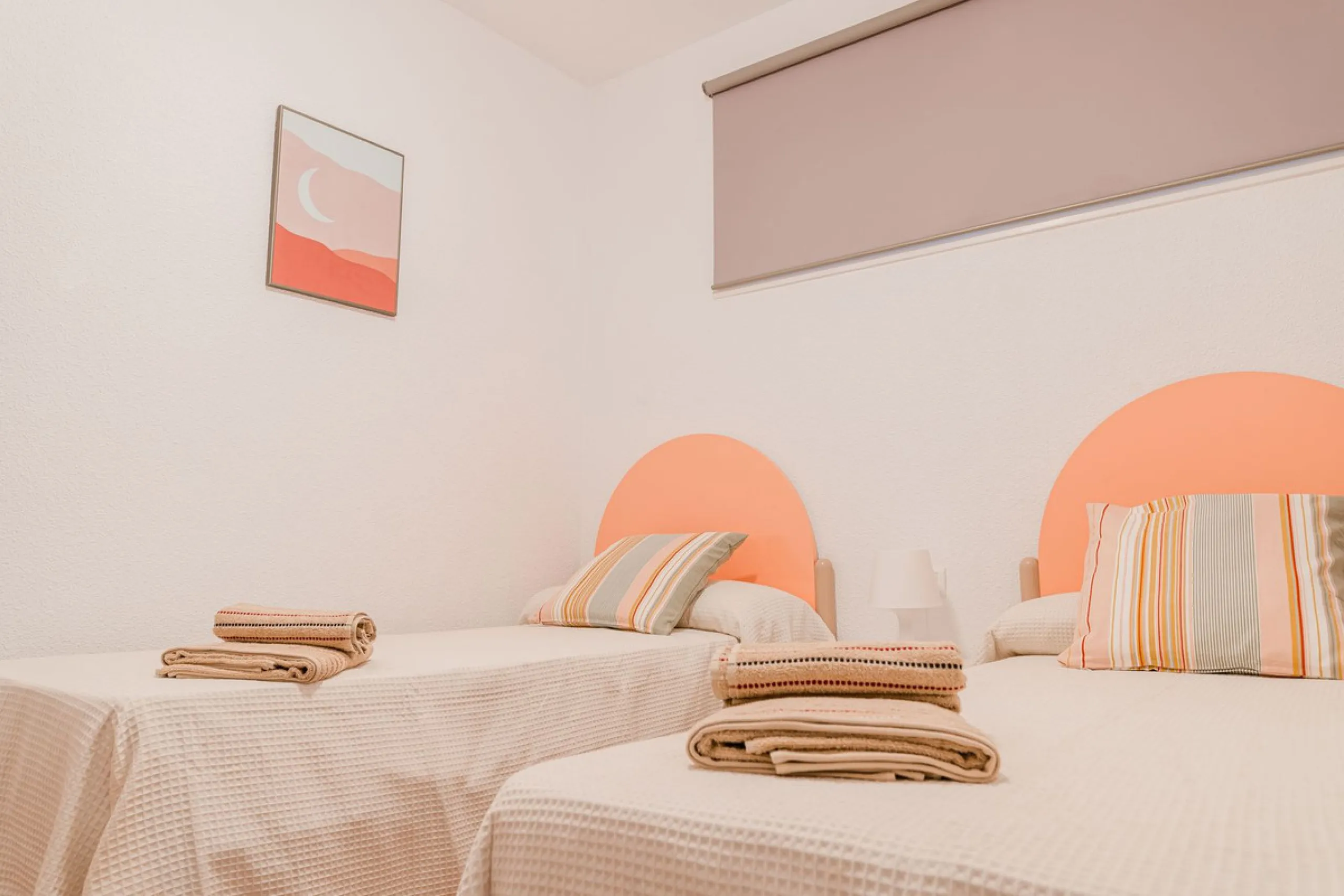 Apartment - Middle Floor Apartment в продаже в Benalmadena, Málaga. В доме 3 спален и 2 ванных комнат. Площадь дома 136 м²