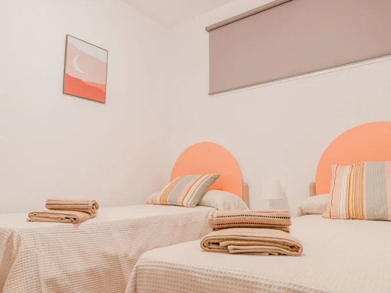 Apartment - Middle Floor Apartment в продаже в Benalmadena, Málaga. В доме 3 спален и 2 ванных комнат. Площадь дома 136 м²