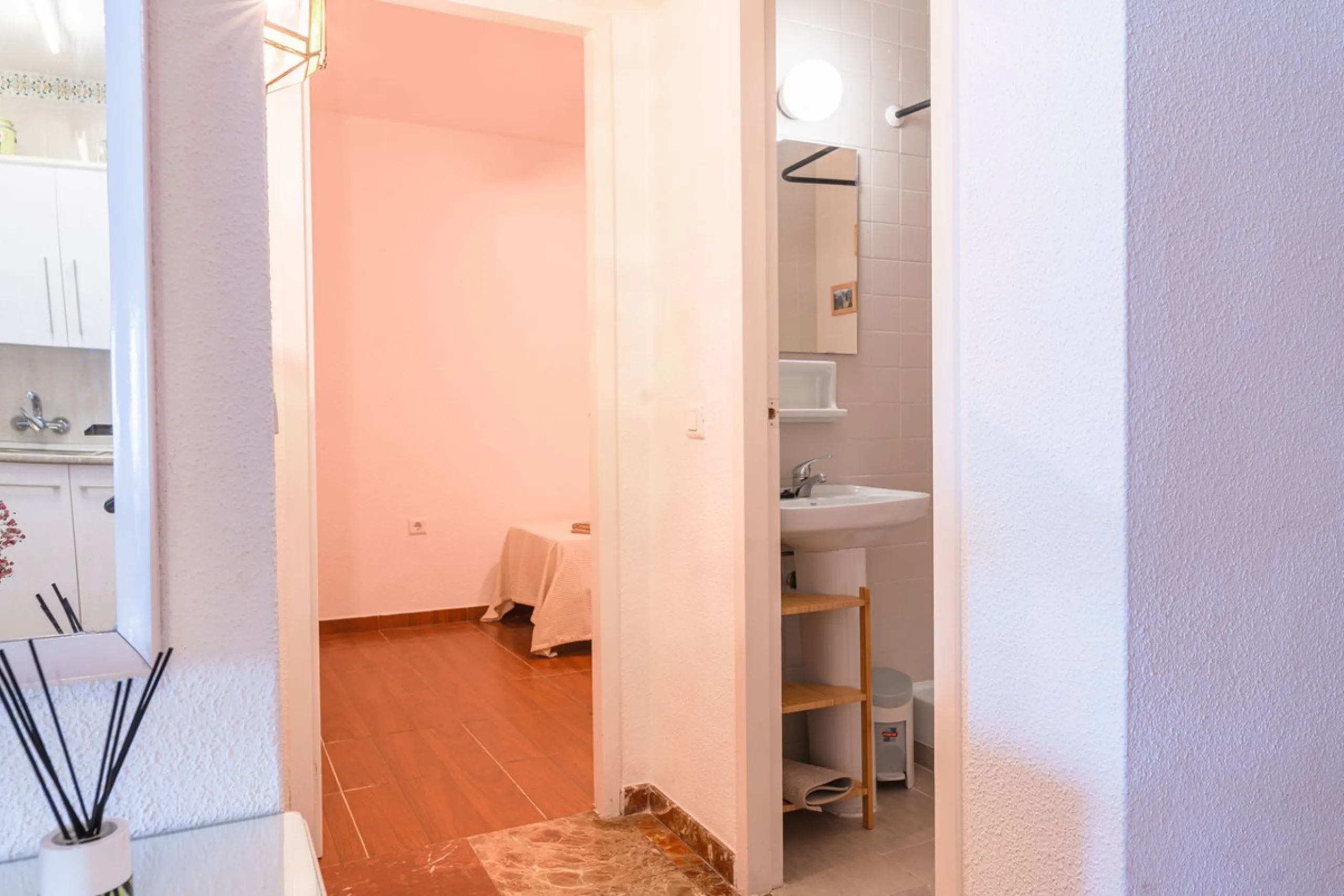 Apartment - Middle Floor Apartment в продаже в Benalmadena, Málaga. В доме 3 спален и 2 ванных комнат. Площадь дома 136 м²