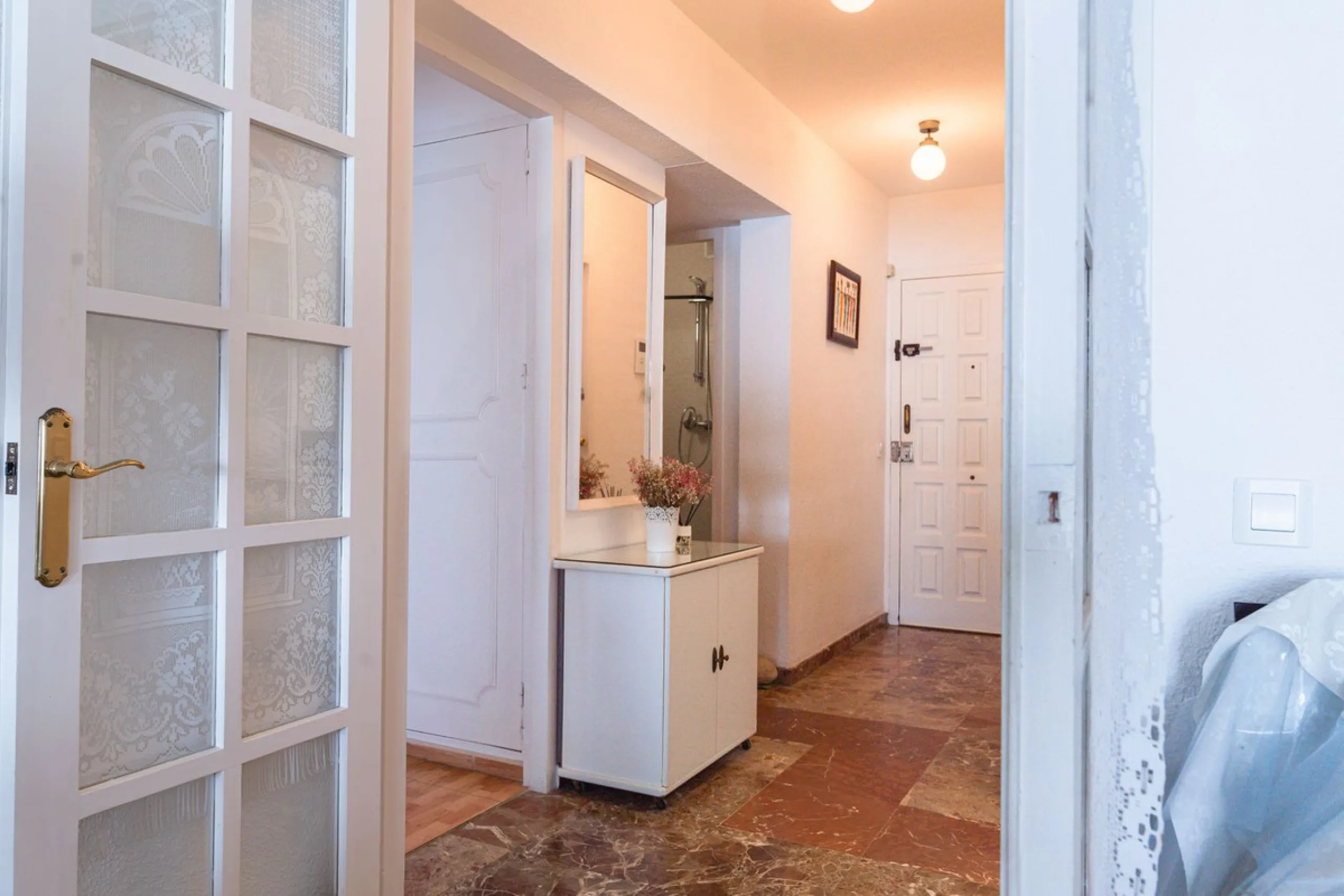Apartment - Middle Floor Apartment в продаже в Benalmadena, Málaga. В доме 3 спален и 2 ванных комнат. Площадь дома 136 м²
