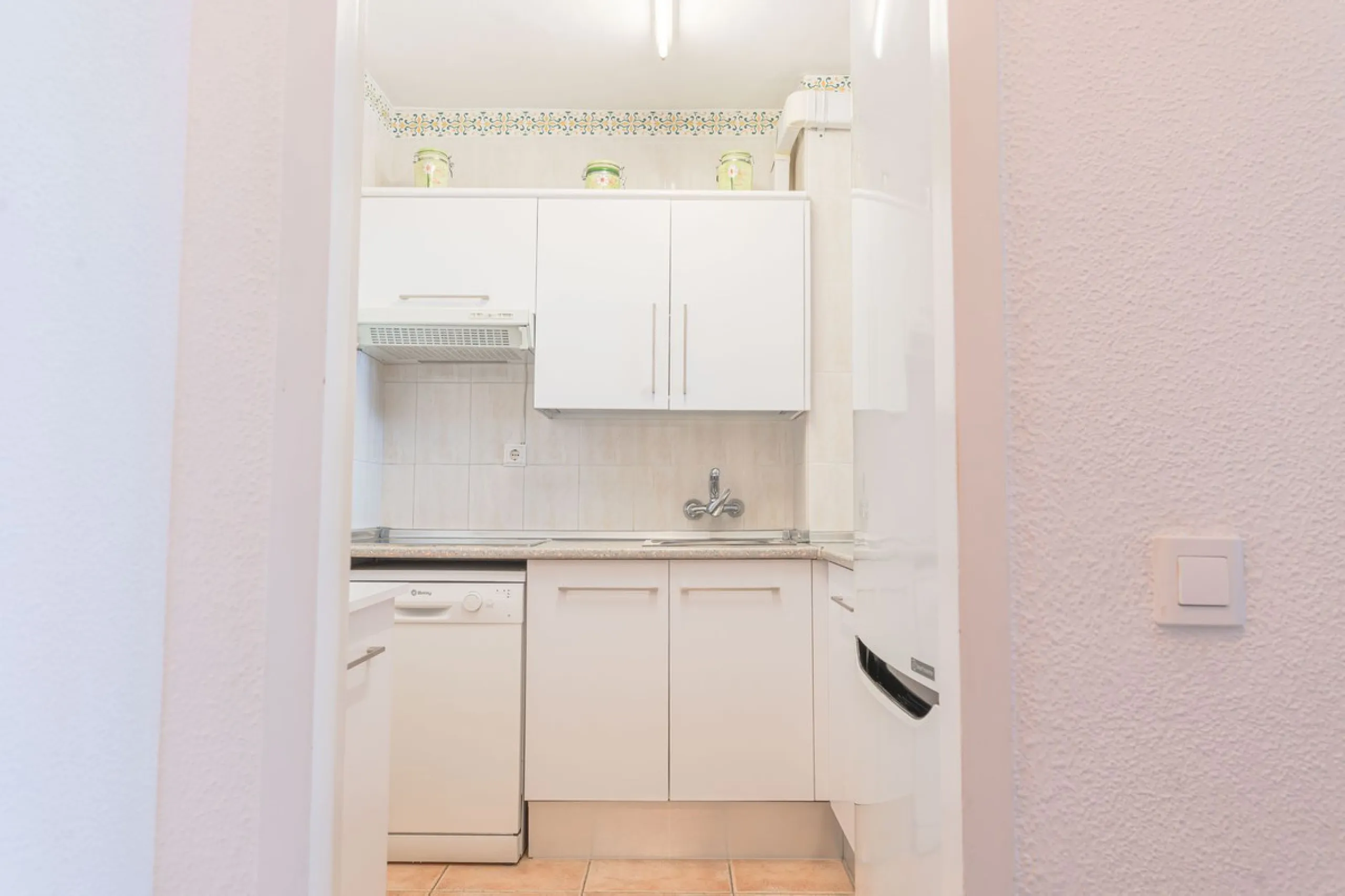 Apartment - Middle Floor Apartment в продаже в Benalmadena, Málaga. В доме 3 спален и 2 ванных комнат. Площадь дома 136 м²