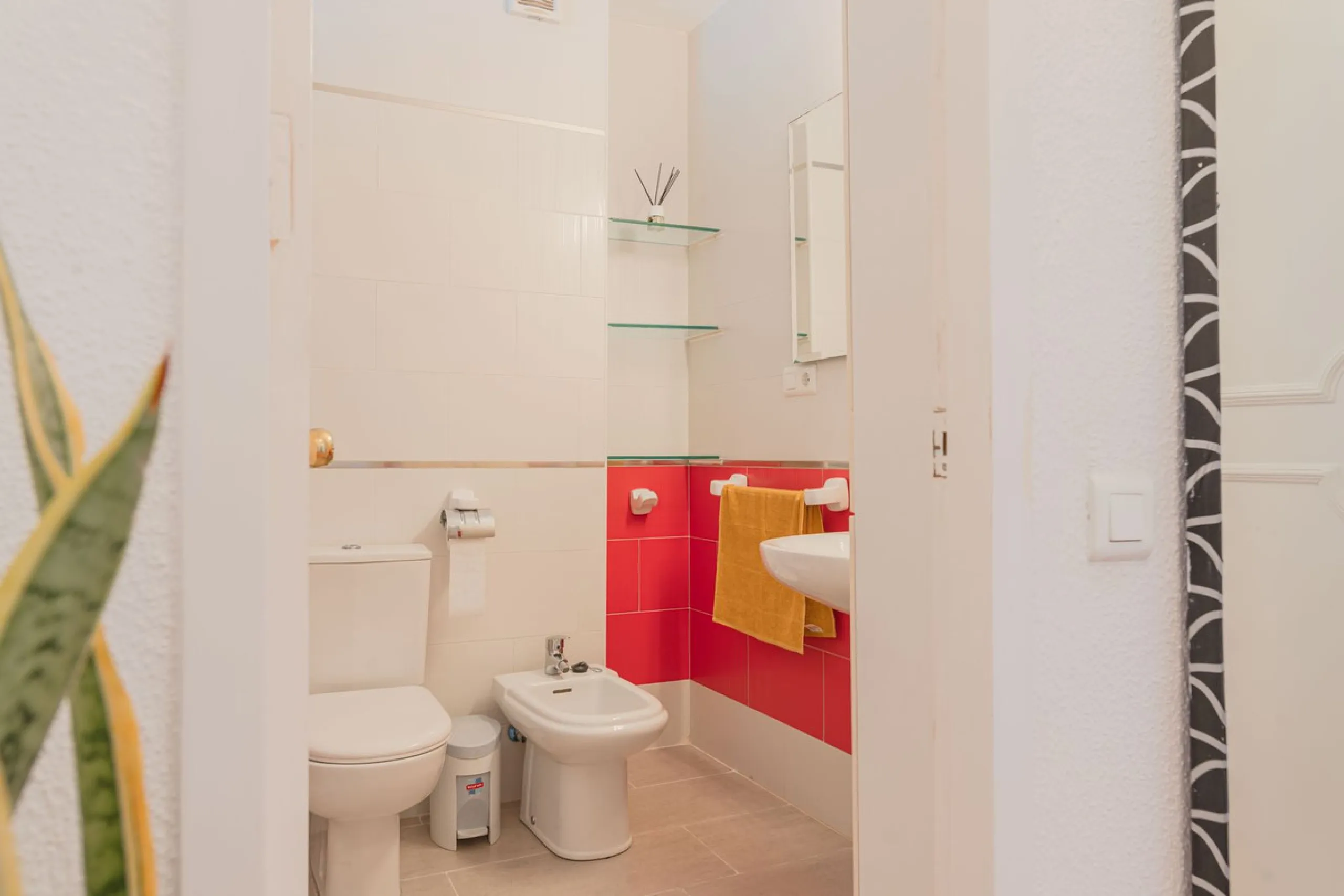 Apartment - Middle Floor Apartment в продаже в Benalmadena, Málaga. В доме 3 спален и 2 ванных комнат. Площадь дома 136 м²