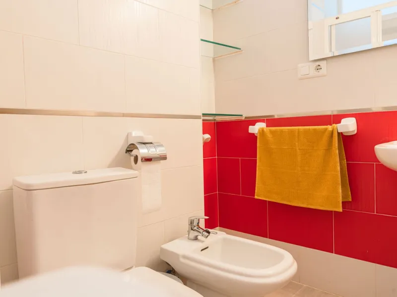 Apartment - Middle Floor Apartment в продаже в Benalmadena, Málaga. В доме 3 спален и 2 ванных комнат. Площадь дома 136 м²