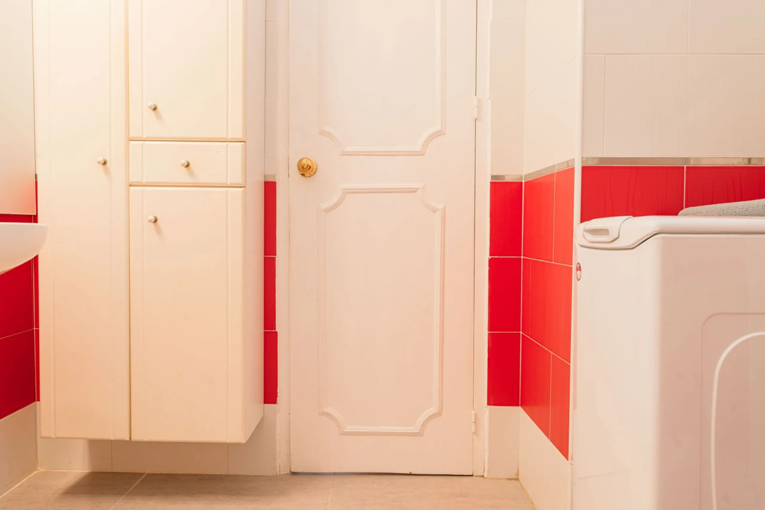 Apartment - Middle Floor Apartment в продаже в Benalmadena, Málaga. В доме 3 спален и 2 ванных комнат. Площадь дома 136 м²